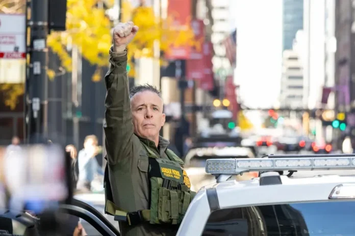 Comandante táctico de la Patrulla Fronteriza, Gregory Bovino.